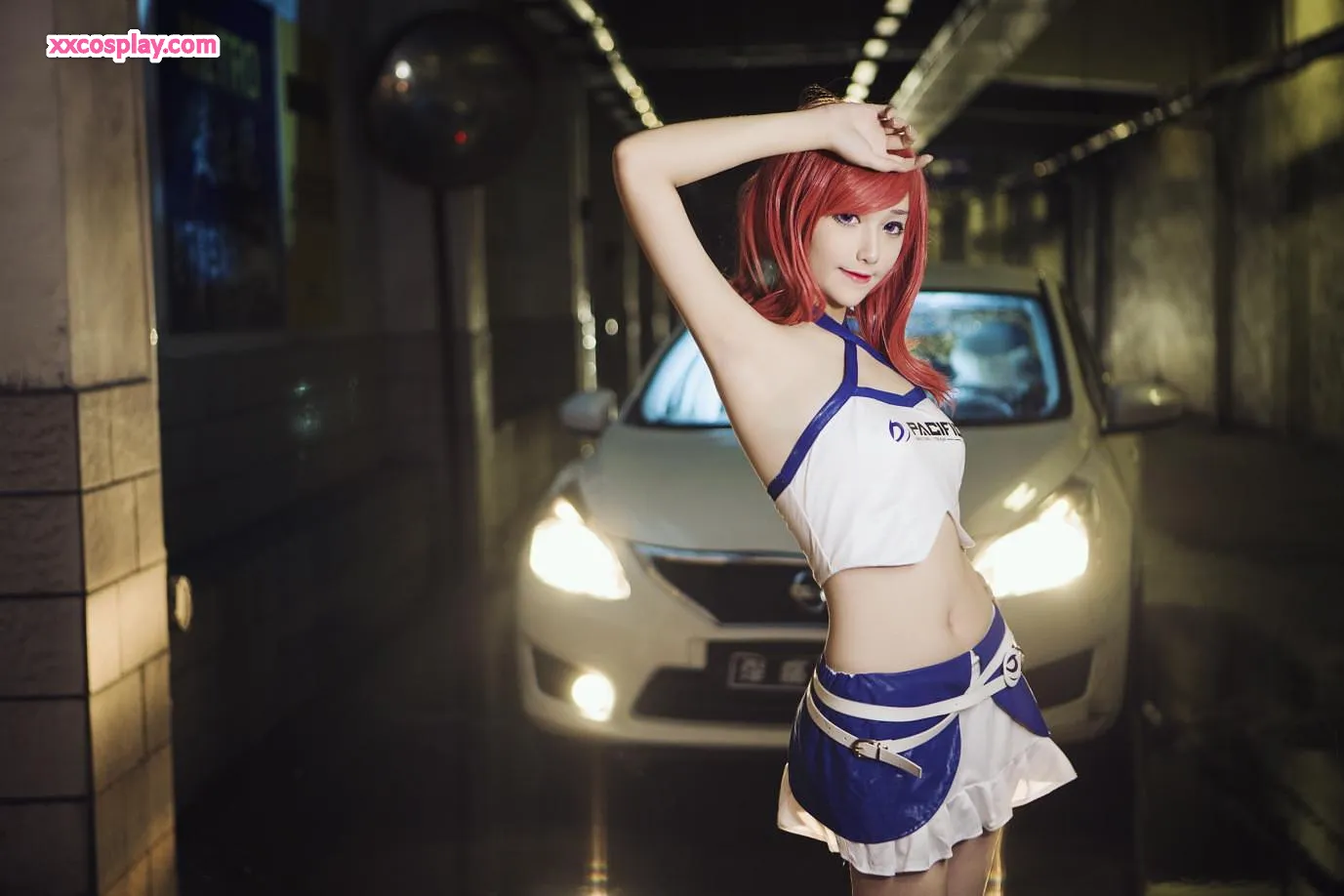 Nantao Momoko bilang Maki Nishikino Race Queen Cosplay